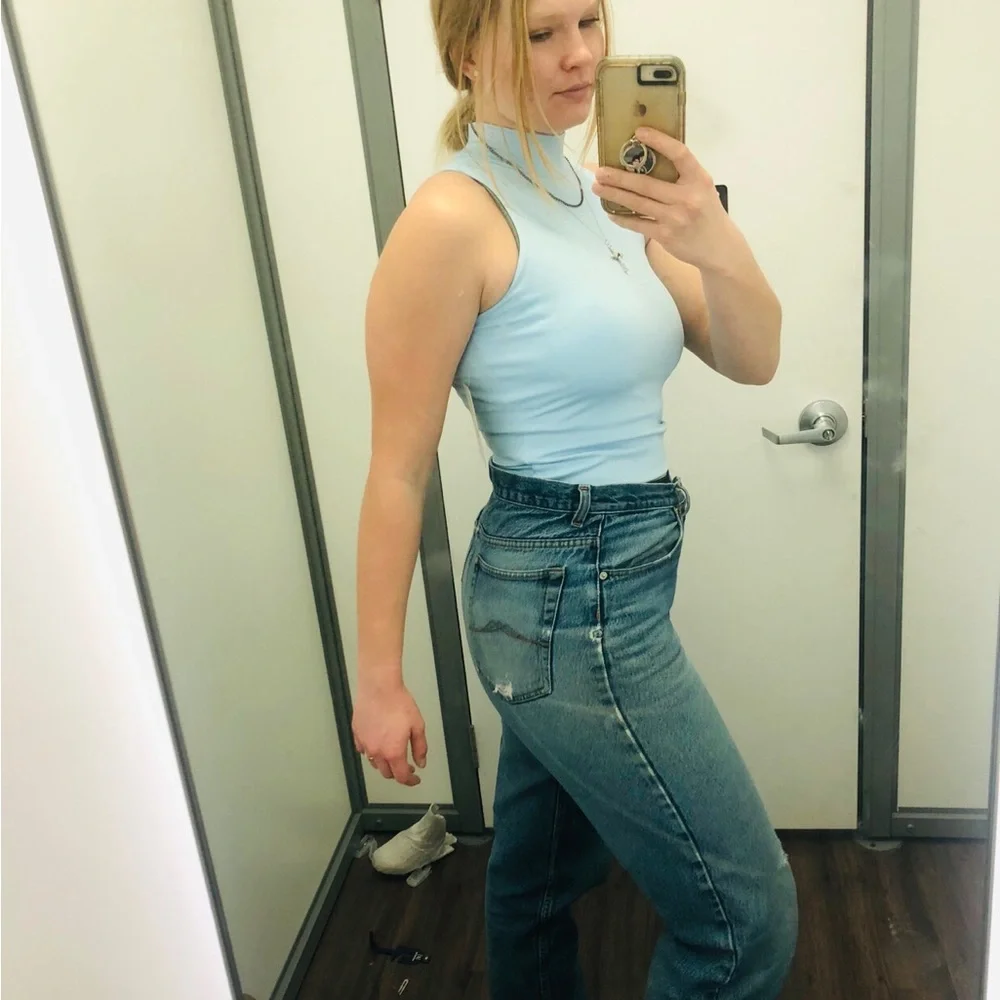 No Boundaries Light Blue Sleeveless Spring Top - Picture 2 of 8
